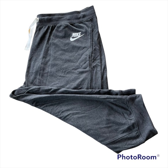 Nike Women Plus Capri Sweatpants Sportswear Jersey 2X Dark Gray - Picture 1 of 6